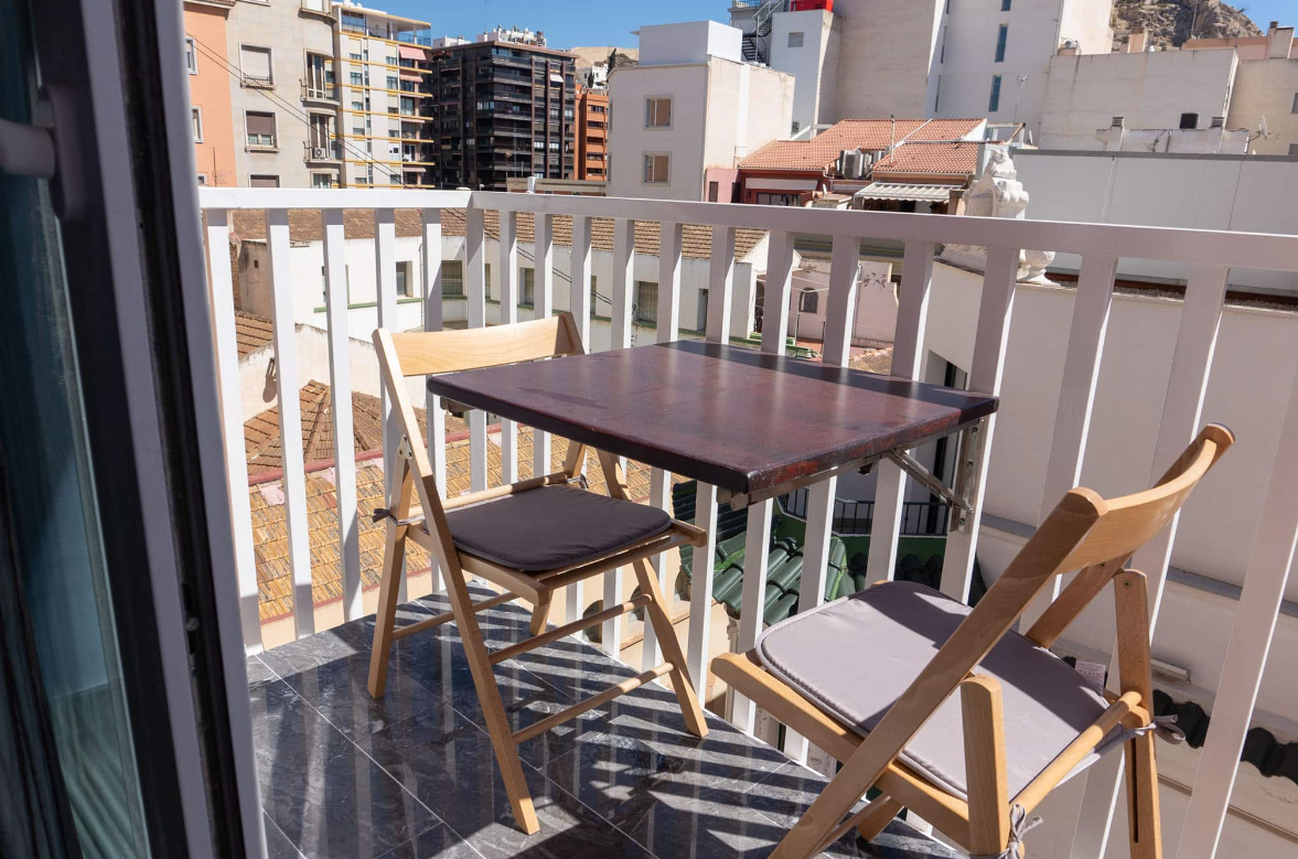 Alicante Living - 2-bedroom apartment