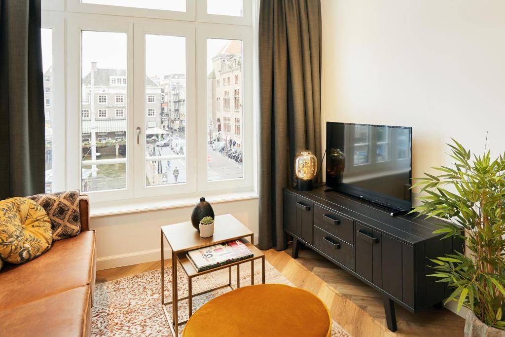 Damrak Short Stay Amsterdam - Deluxe Apartment